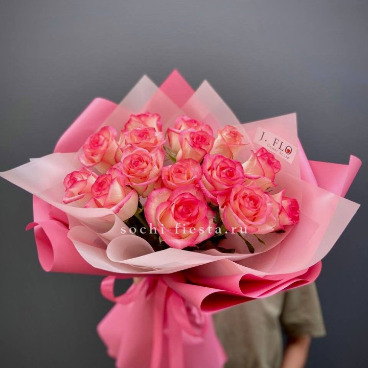 15 роз "Джумилия" в Кемерово