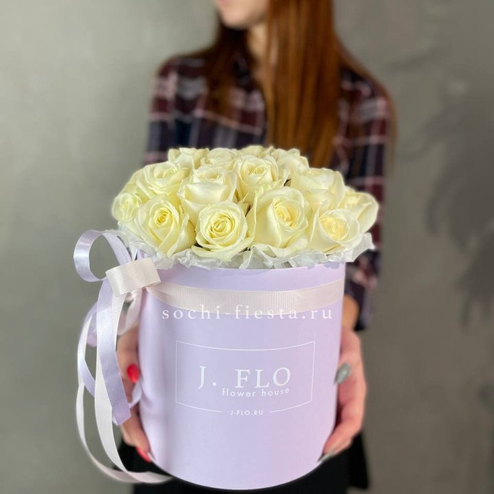 25 роз в цилиндре  в Кемерово