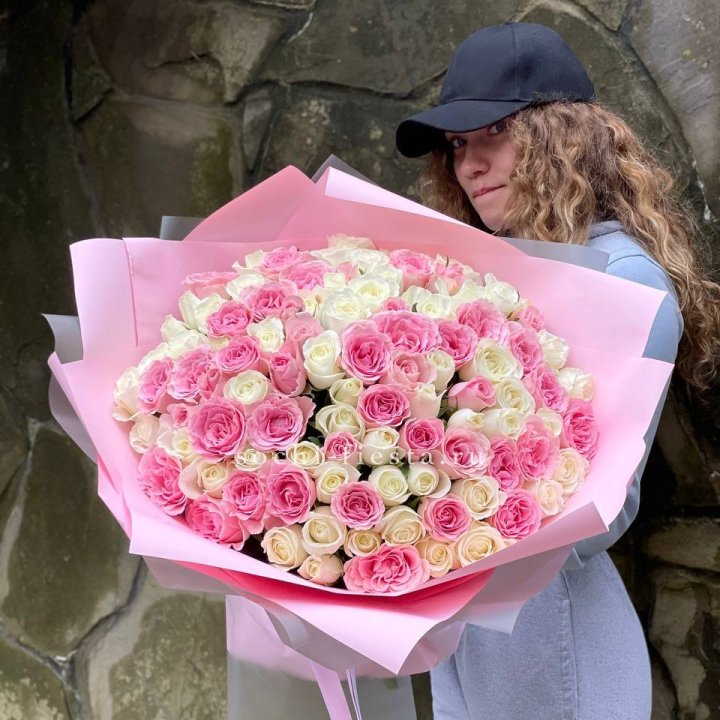 101 роза Миксбери в Кемерово