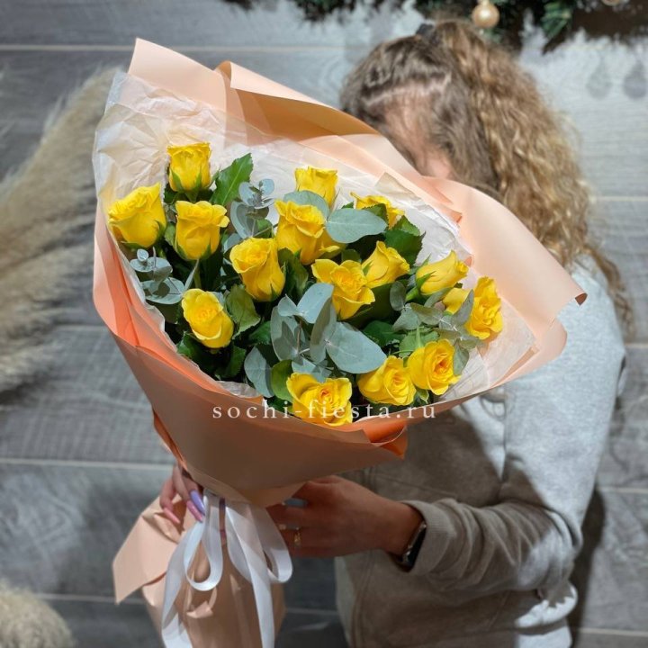 15 желтых роз в Кемерово