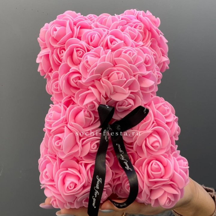 Игрушка медведь из розовых роз в Кемерово