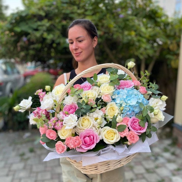 Цветочная корзина №2 в Кемерово