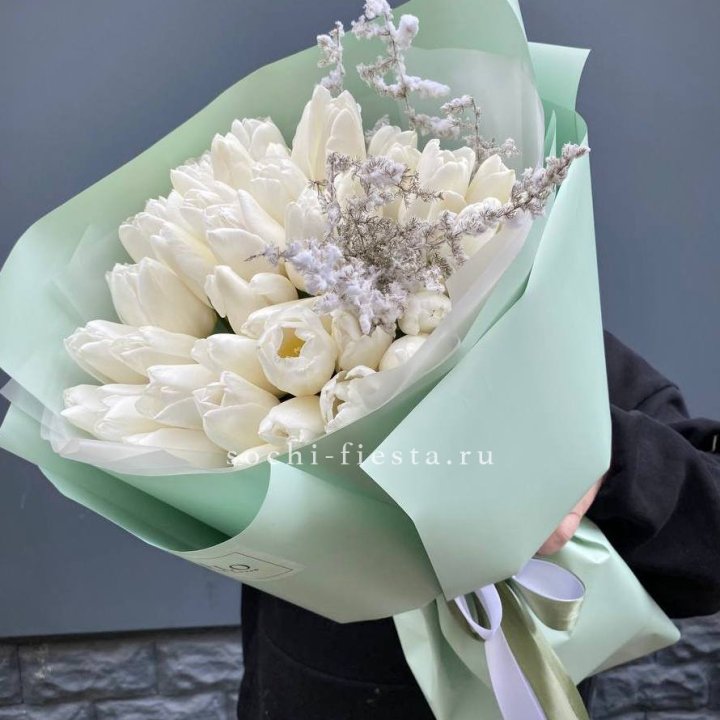 Букет белых тюльпанов "Бьянко" в Кемерово