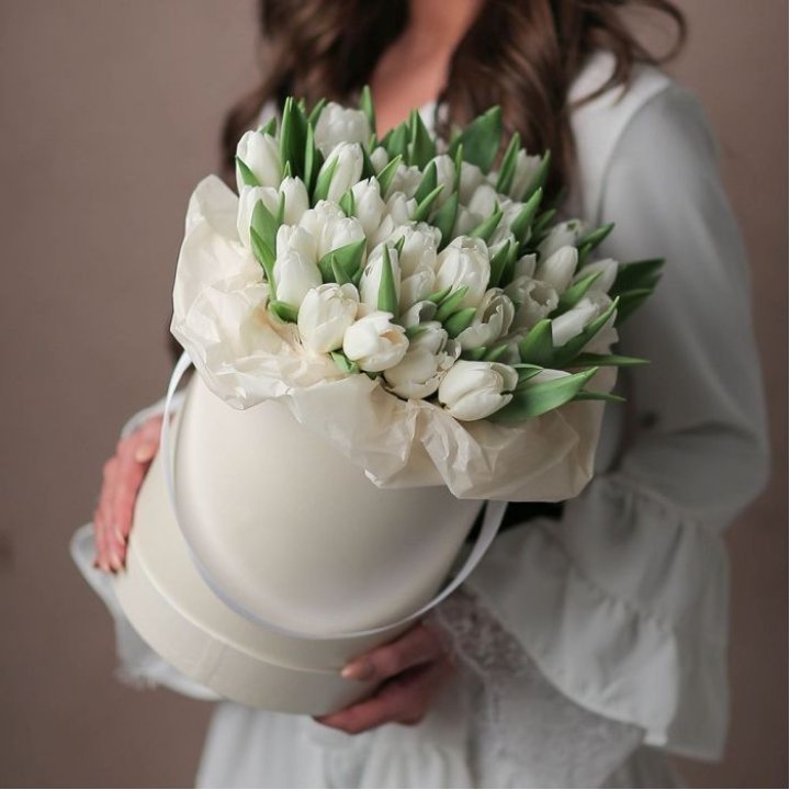 Тюльпаны в цилиндре  в Кемерово