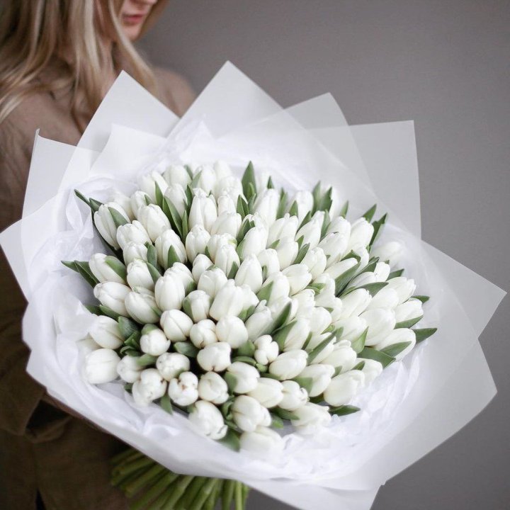 101 белый тюльпан в Кемерово